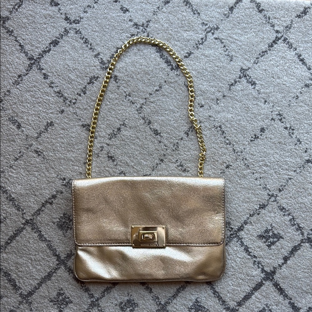 Gold Chain Shoulder Bag